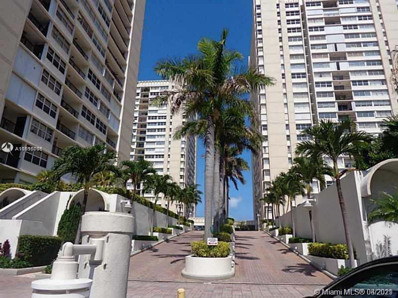 Photo of 1880 Ocean Dr #801, Hallandale Beach, Florida, 33009 -