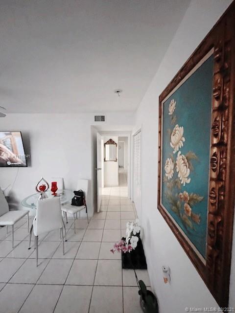 See details / 3344 sq. ft. $ 2021-03-30 0 Photo
