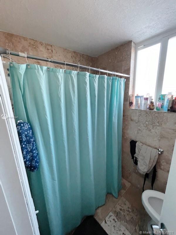 See details / 3344 sq. ft. $ 2021-03-30 0 Photo