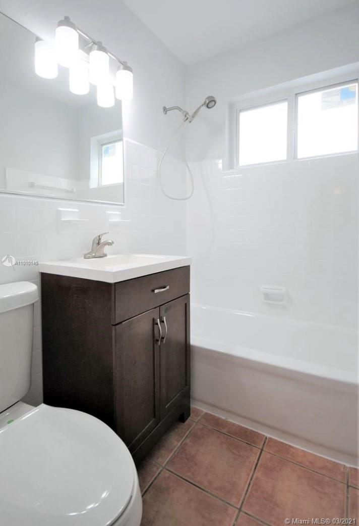 See details / 6850 sq. ft. $ 2021-04-06 0 Photo