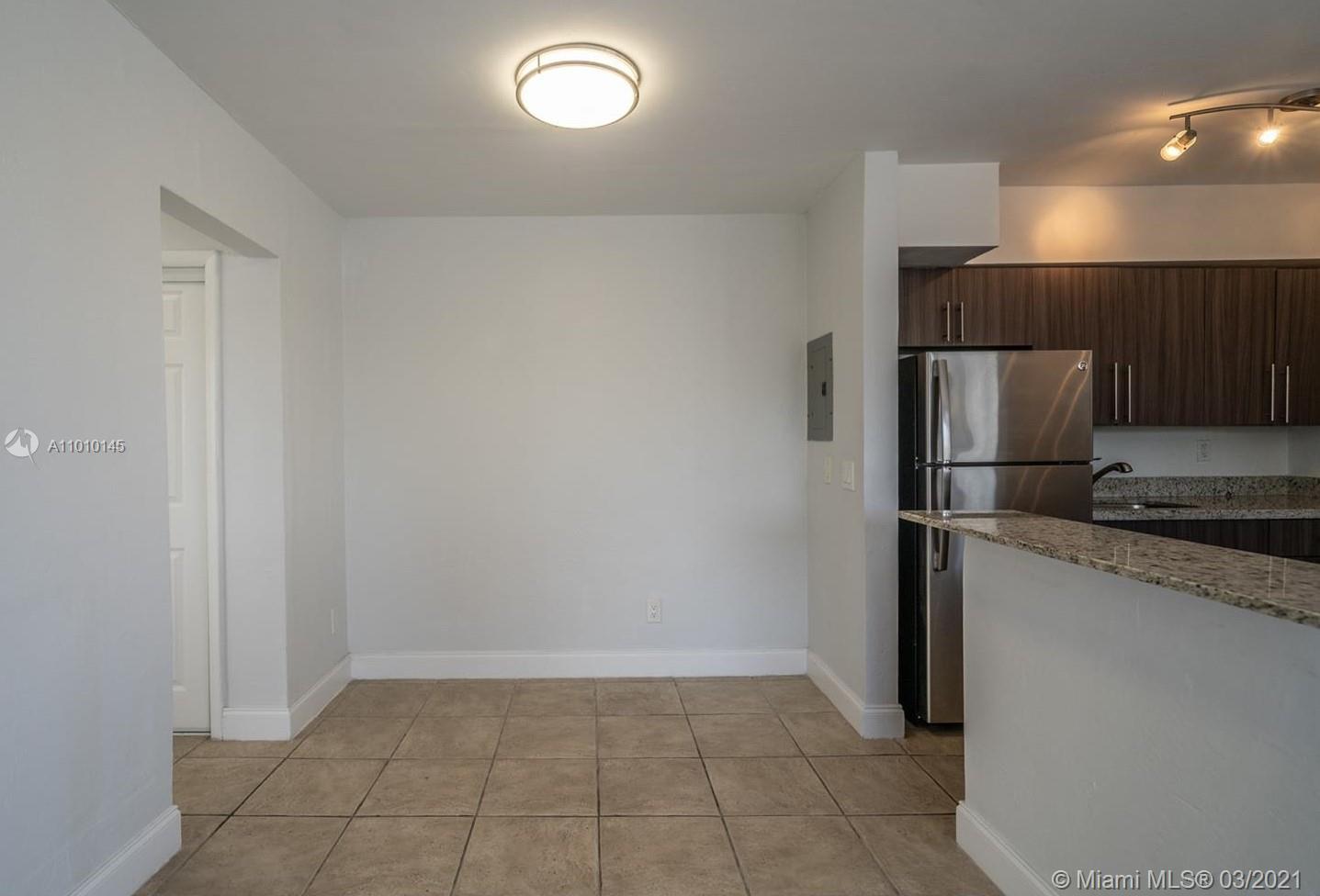 See details / 6850 sq. ft. $ 2021-04-06 0 Photo