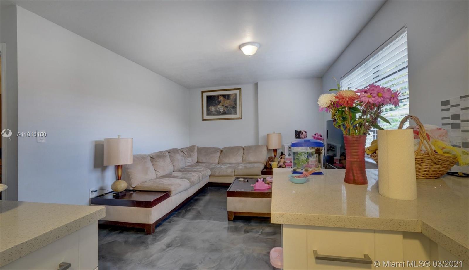 See details / 2550 sq. ft. $ 2021-03-09 0 Photo