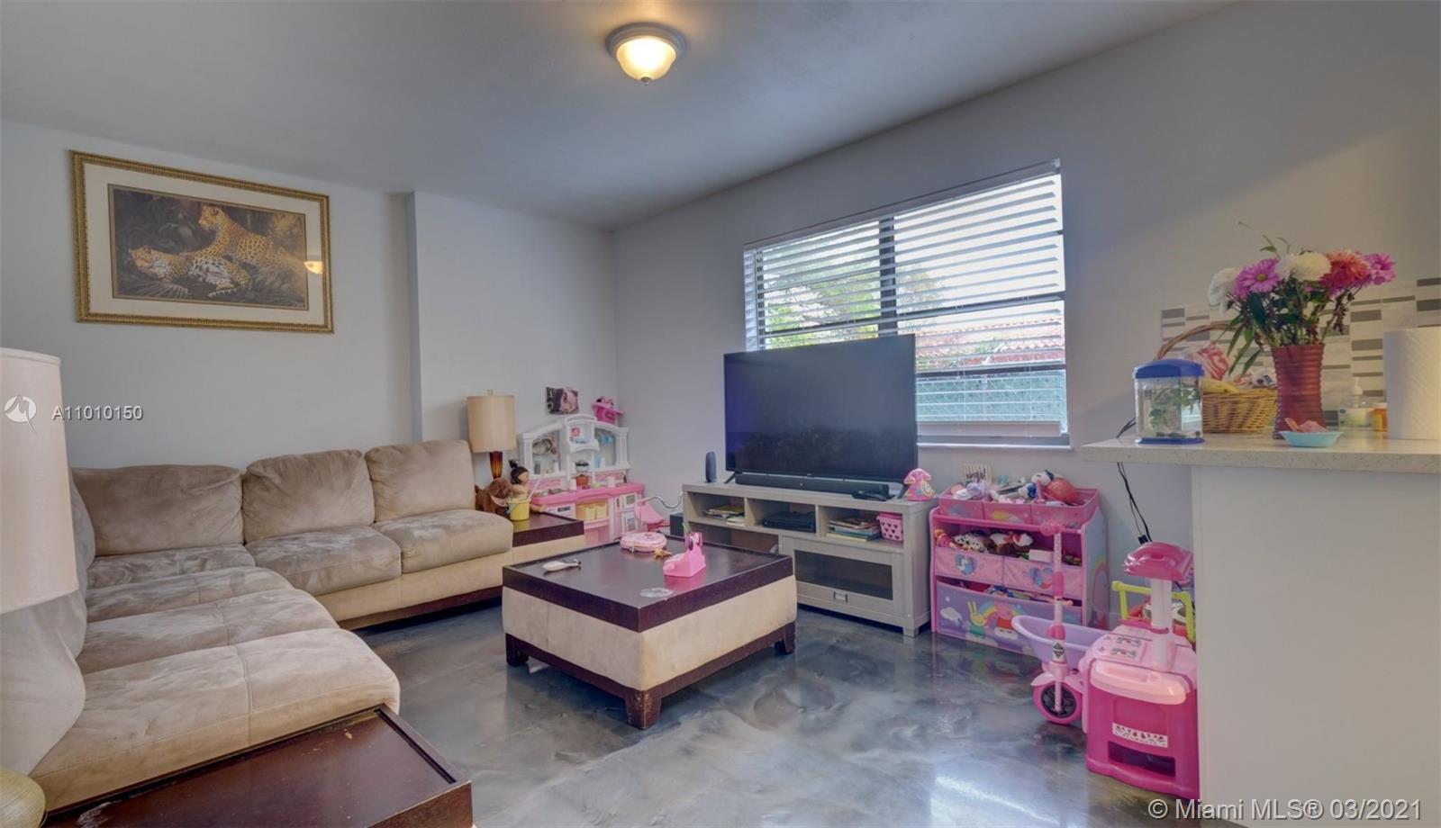 See details / 2550 sq. ft. $ 2021-03-09 0 Photo