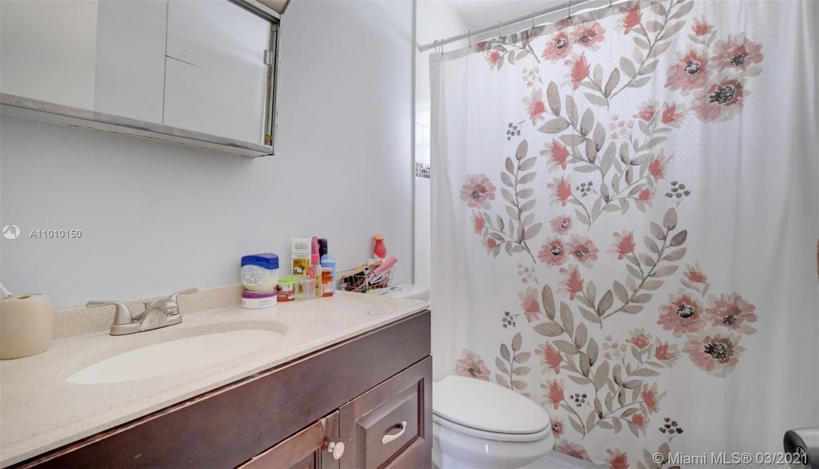 See details / 2550 sq. ft. $ 2021-03-09 0 Photo