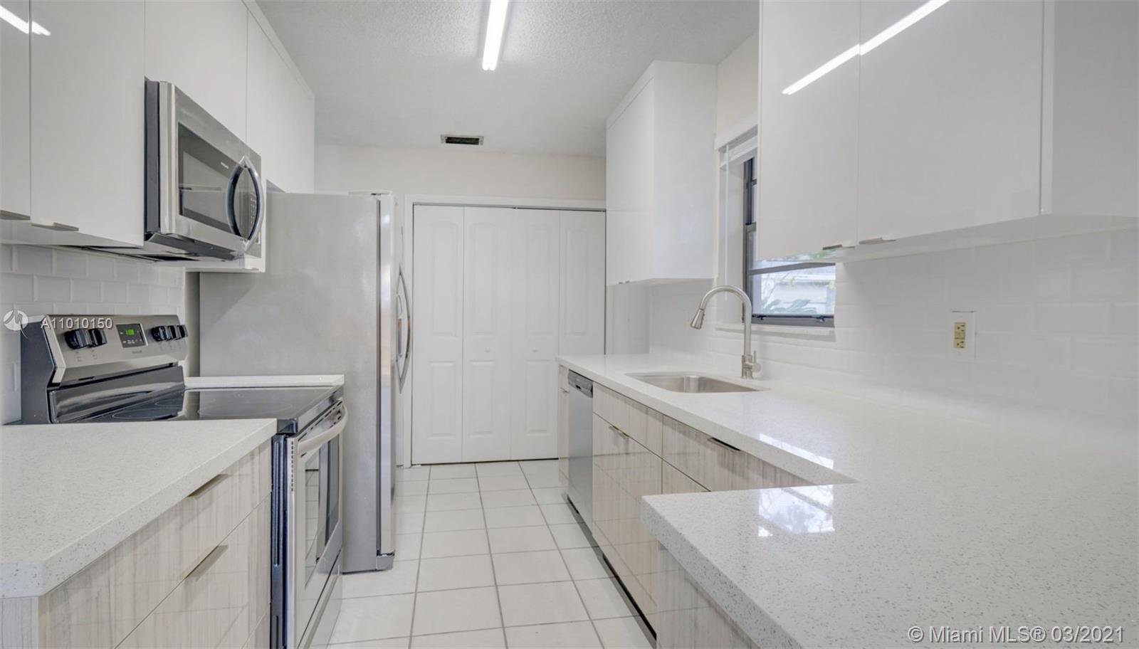 See details / 2550 sq. ft. $ 2021-03-09 0 Photo