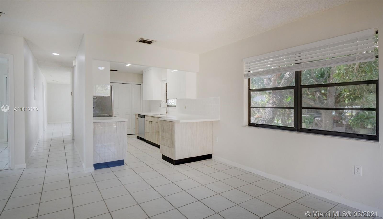 See details / 2550 sq. ft. $ 2021-03-09 0 Photo