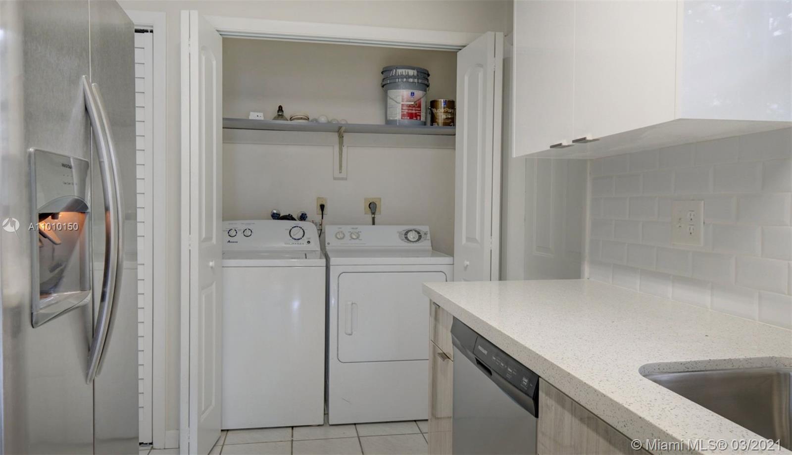 See details / 2550 sq. ft. $ 2021-03-09 0 Photo