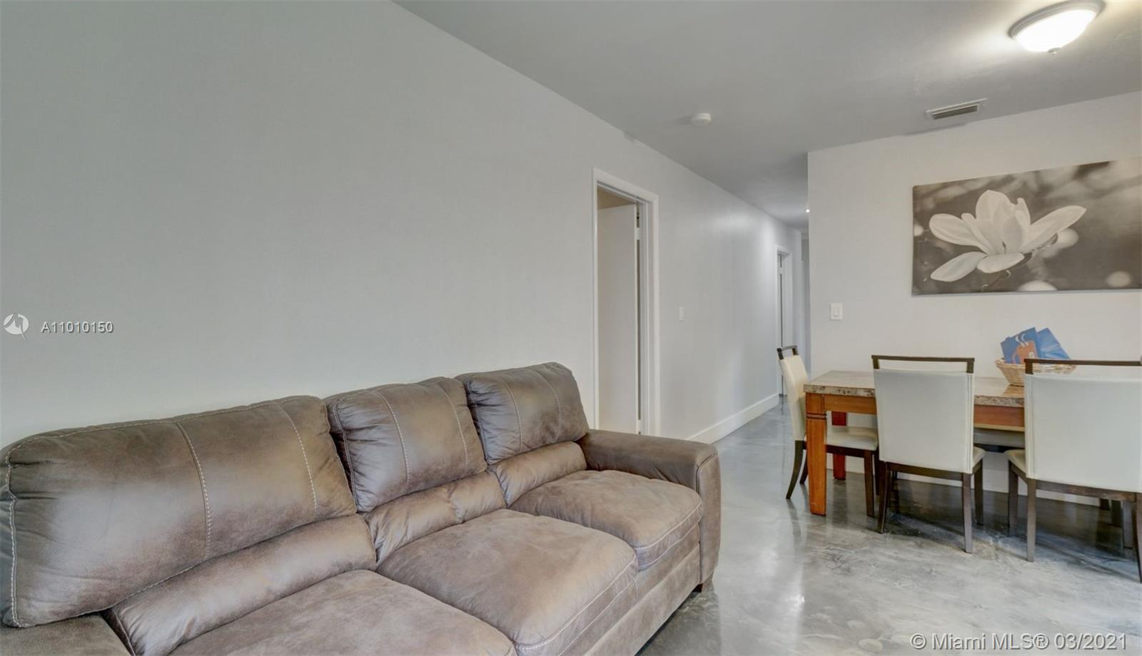 See details / 2550 sq. ft. $ 2021-03-09 0 Photo