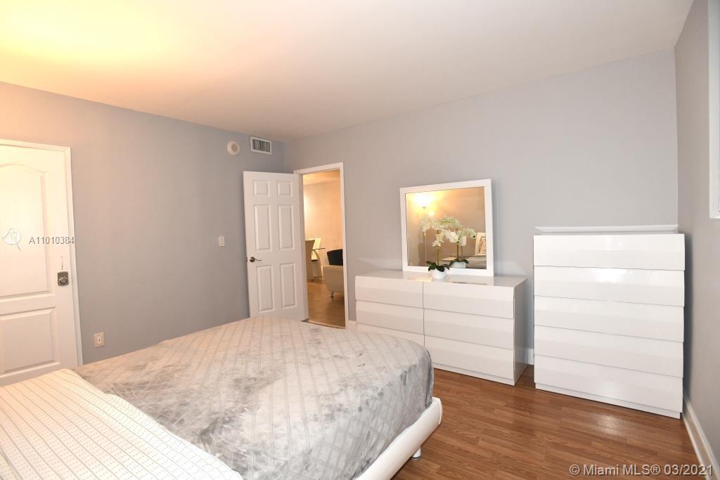 Photo of 19370 Collins Ave #721, Sunny Isles Beach, Florida, 33160 - Dining Area