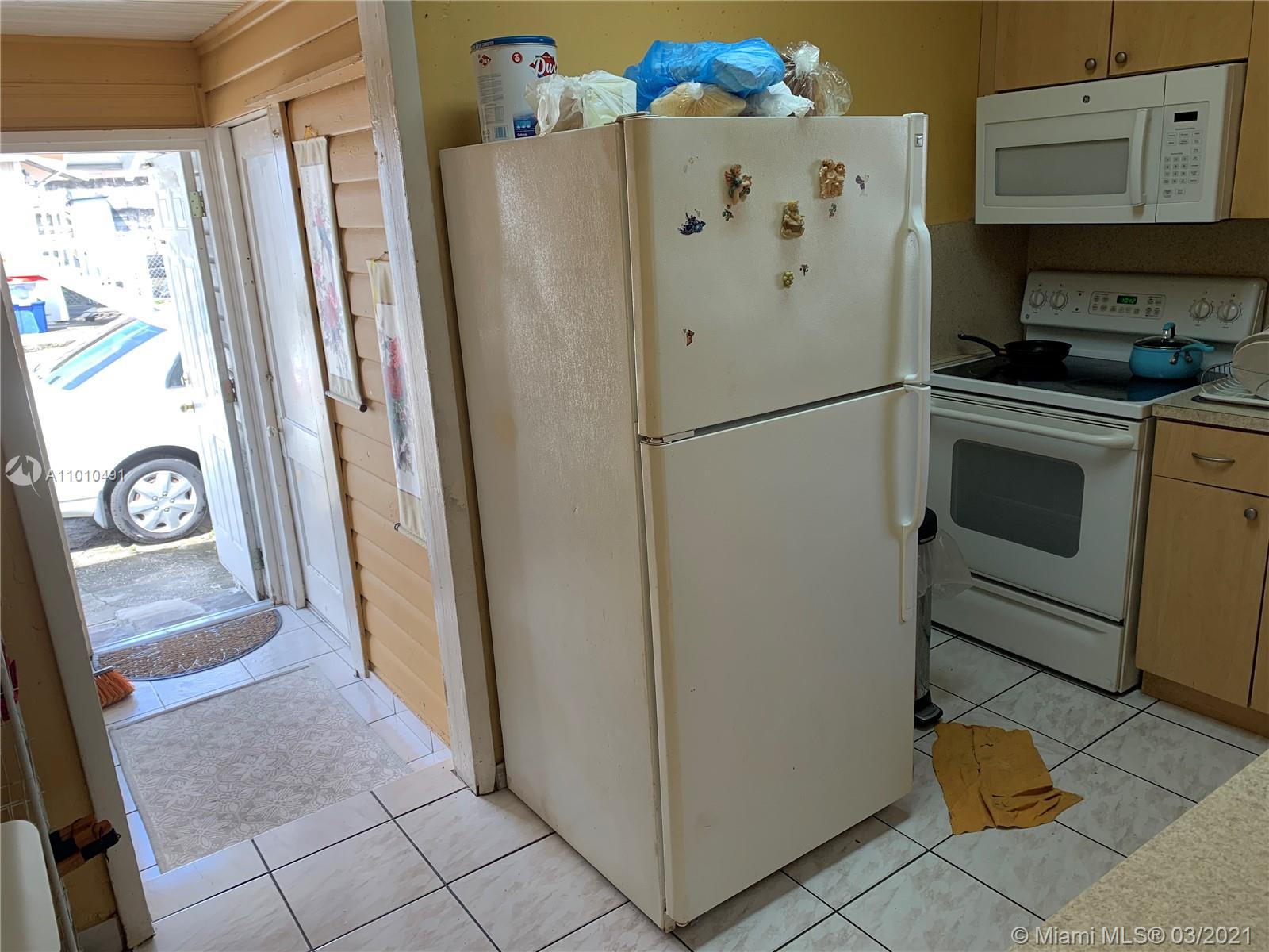 See details / 1695 sq. ft. $ 2021-03-09 0 Photo