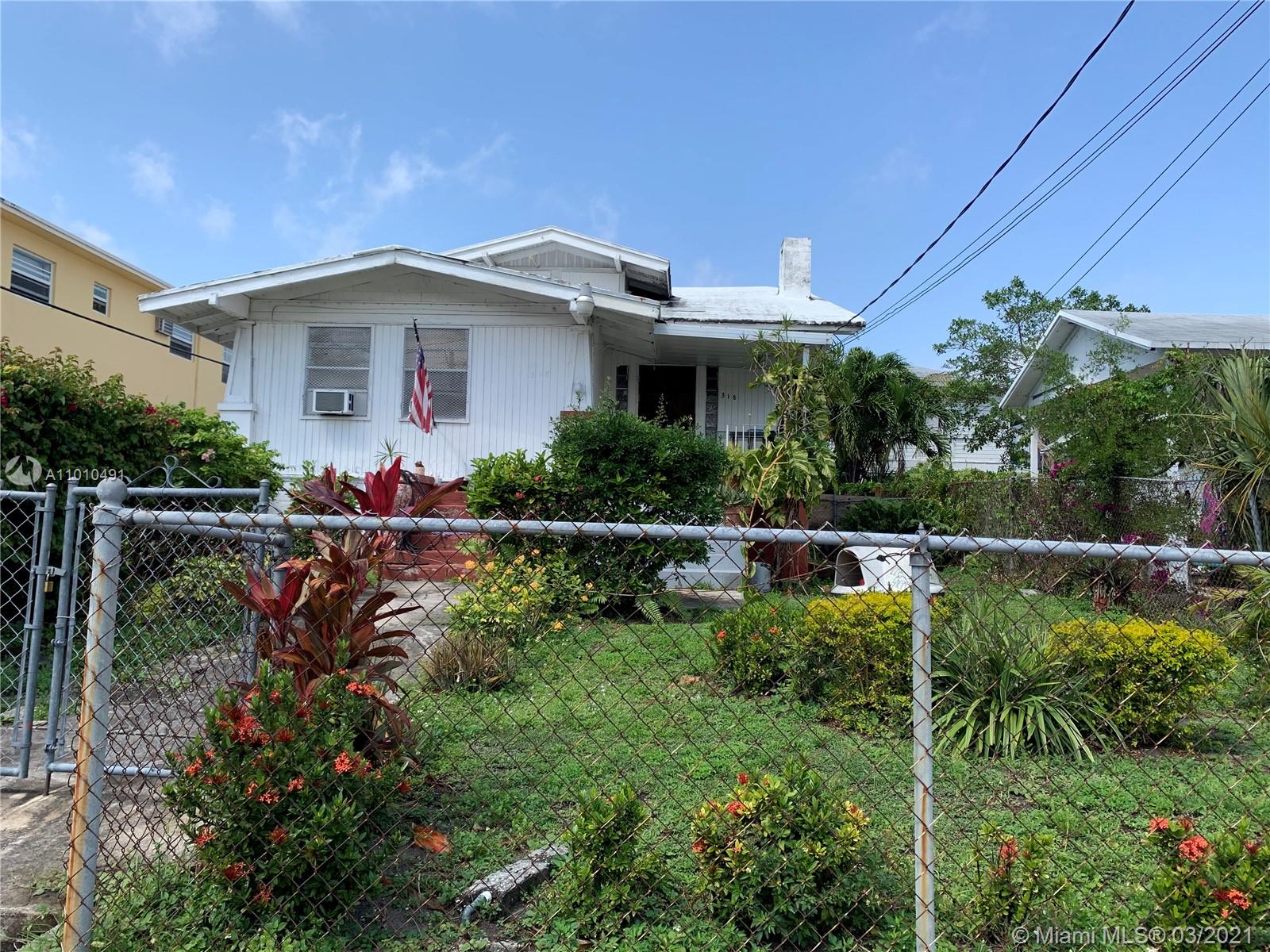 See details / 1695 sq. ft. $ 2021-03-09 0 Photo