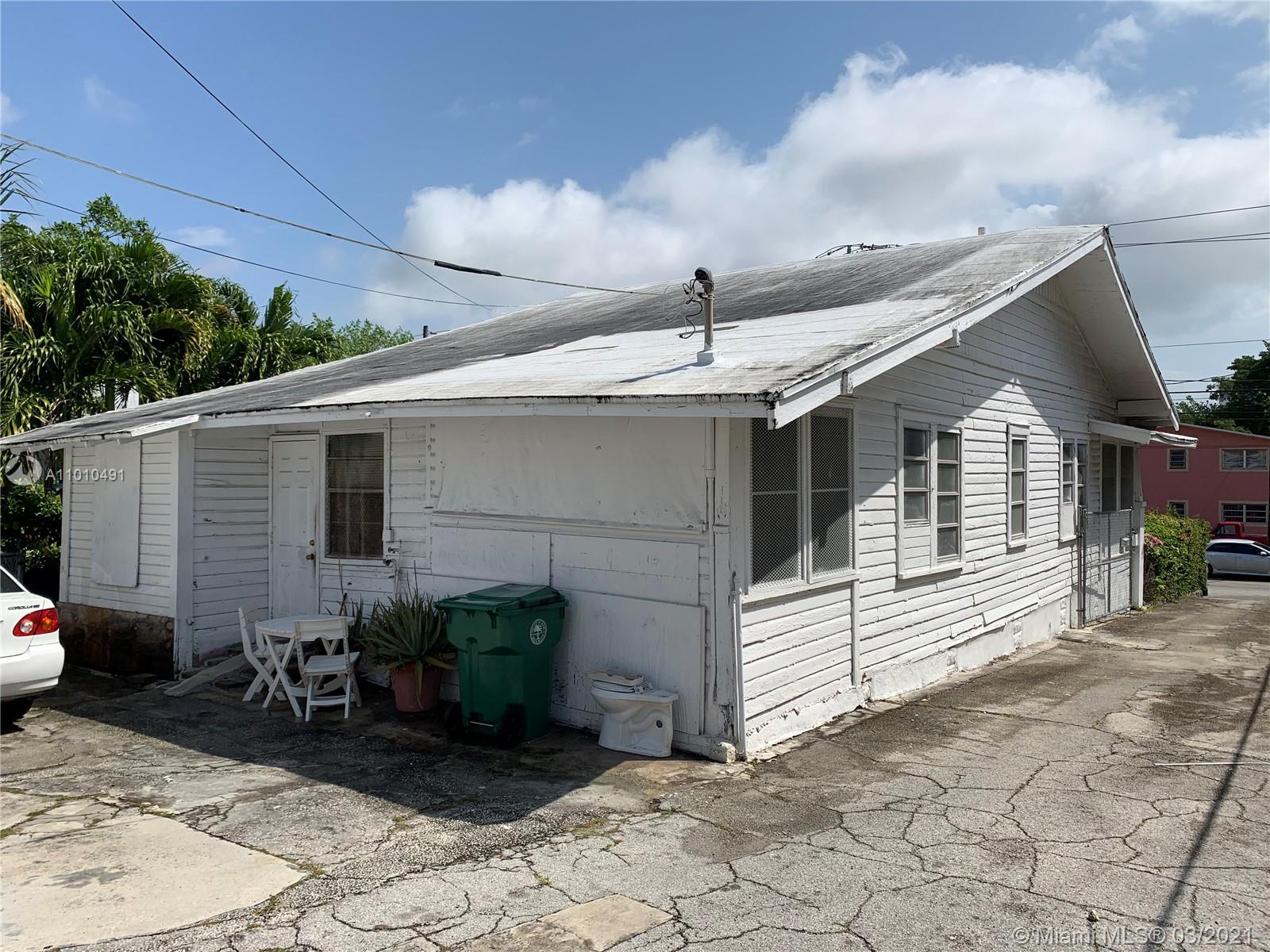 See details / 1695 sq. ft. $ 2021-03-09 0 Photo