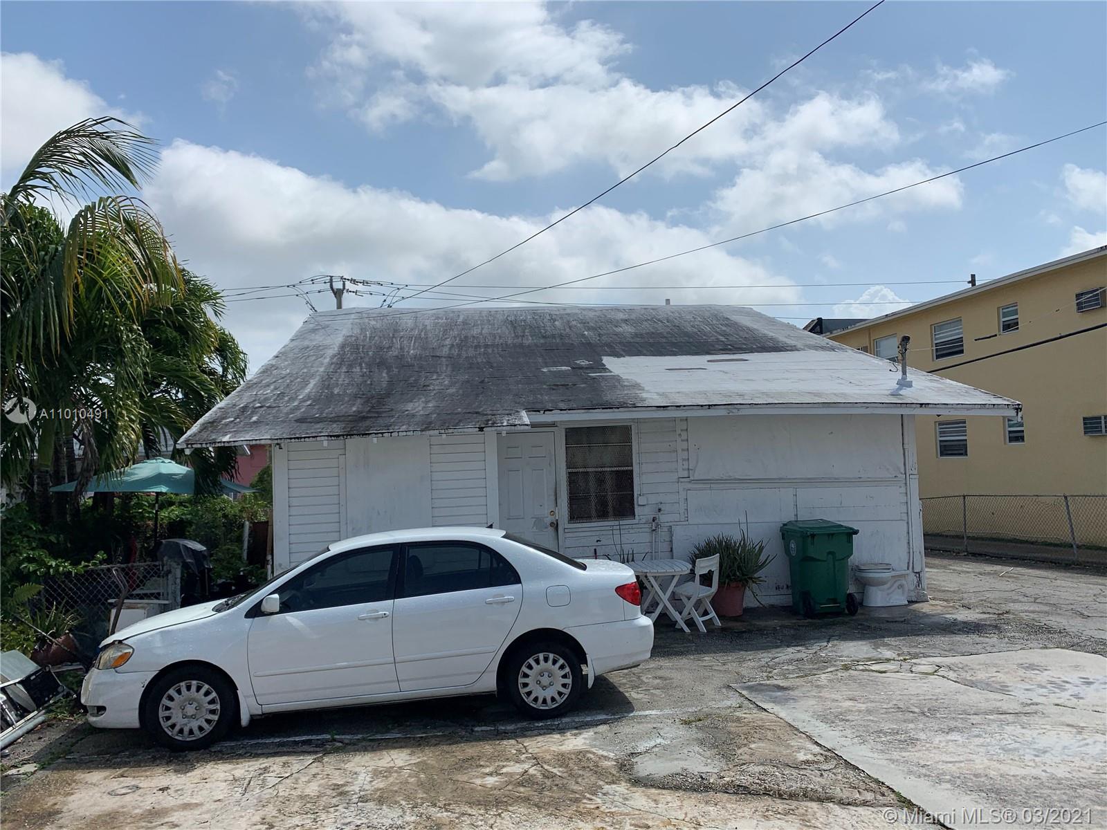 See details / 1695 sq. ft. $ 2021-03-09 0 Photo