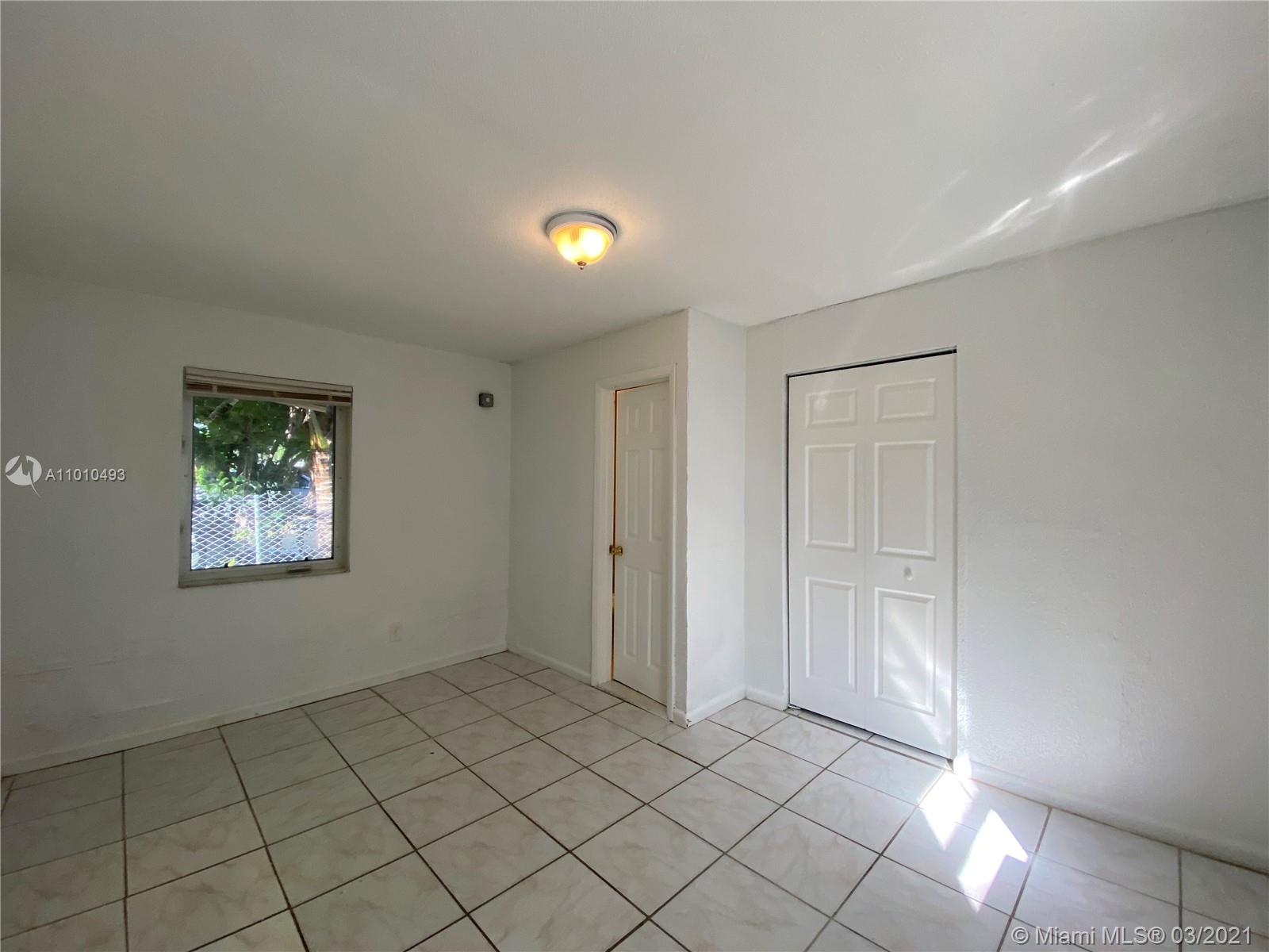See details / 2112 sq. ft. $ 2021-03-09 0 Photo