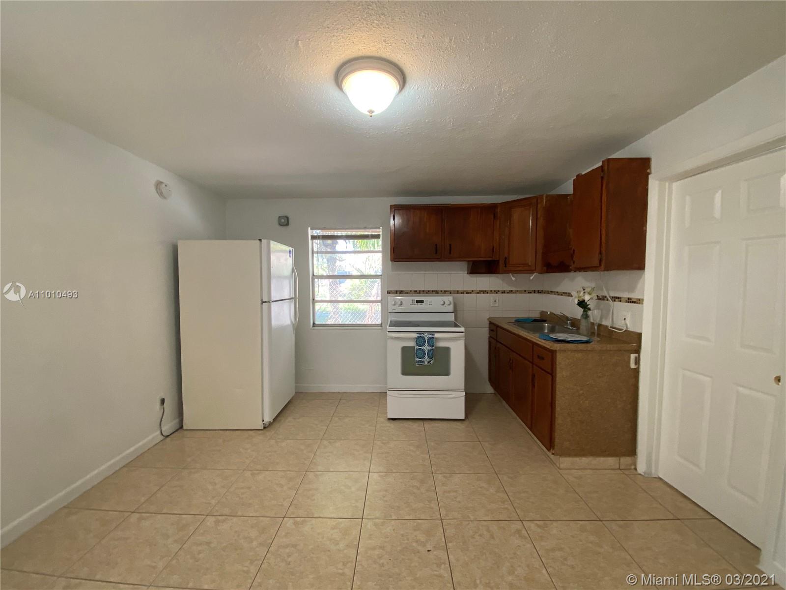See details / 2112 sq. ft. $ 2021-03-09 0 Photo