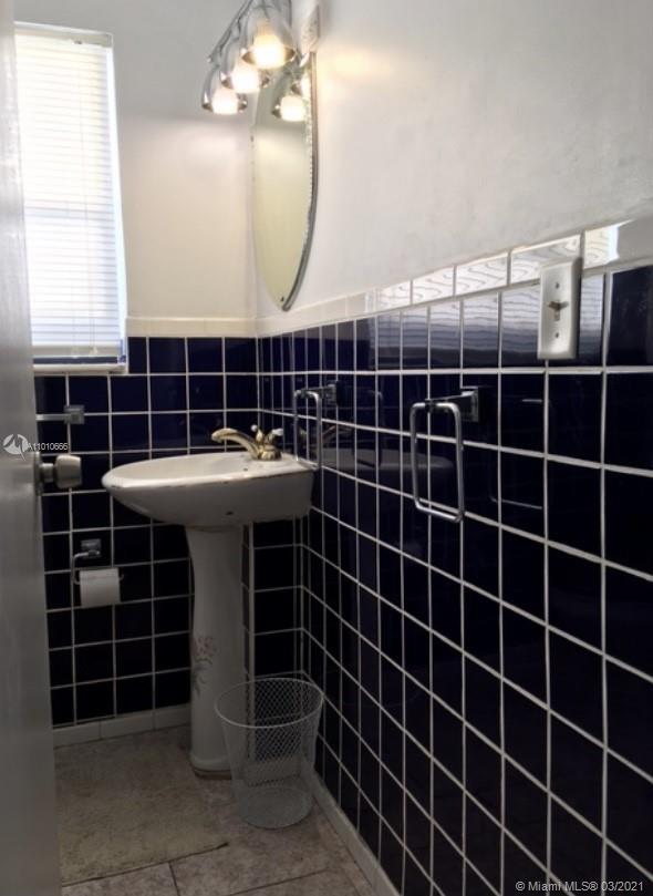 See details / 1907 sq. ft. $ 2021-03-09 0 Photo