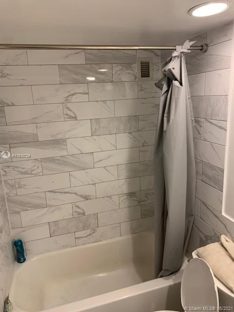 Photo of 3001 Ocean Dr #107, Hollywood, Florida, 33019 -