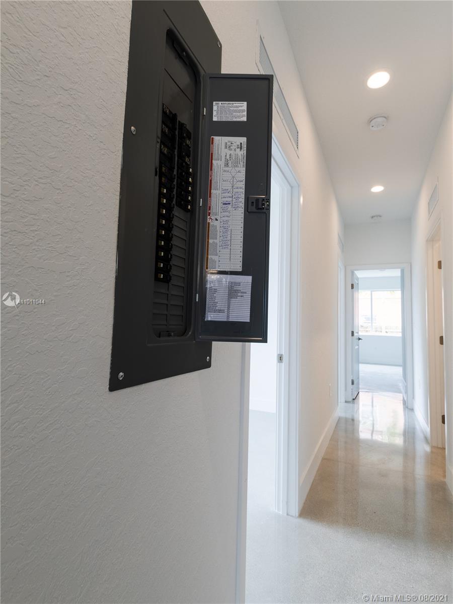 See details / sq. ft. $ 2021-03-10 0 Photo