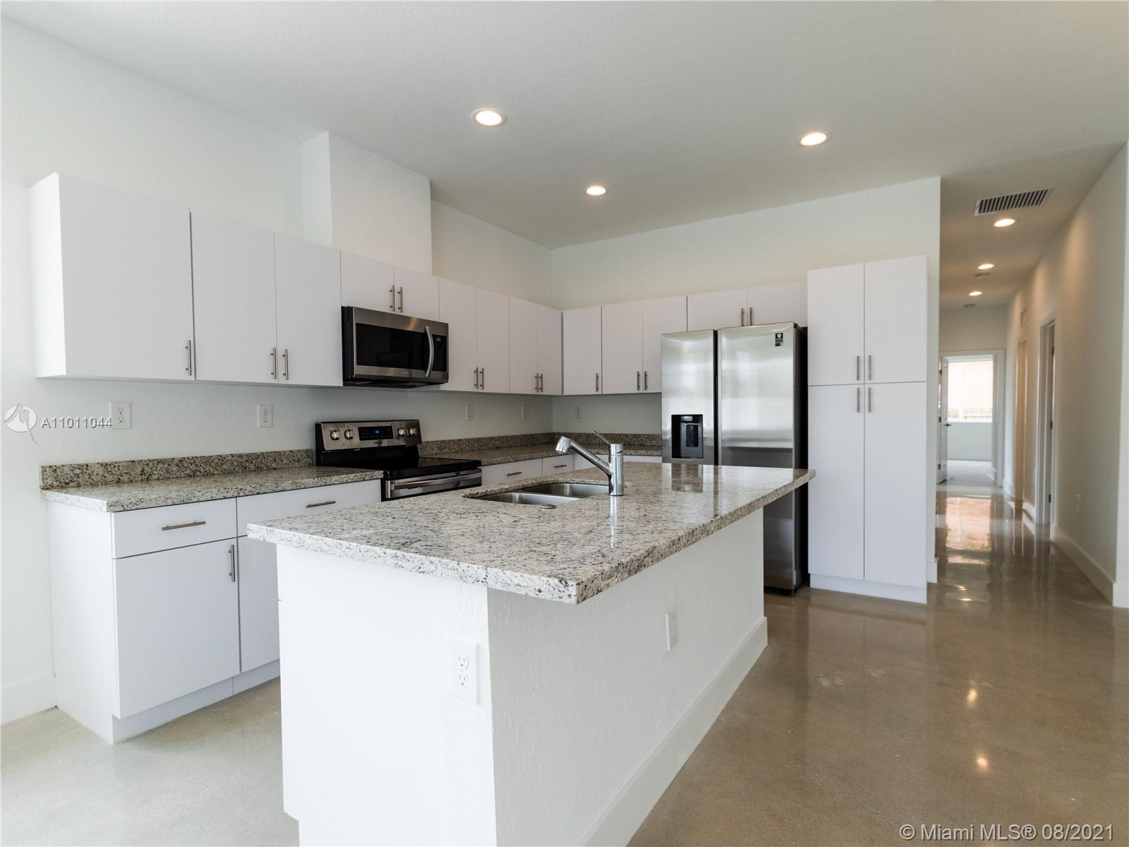 See details / sq. ft. $ 2021-03-10 0 Photo
