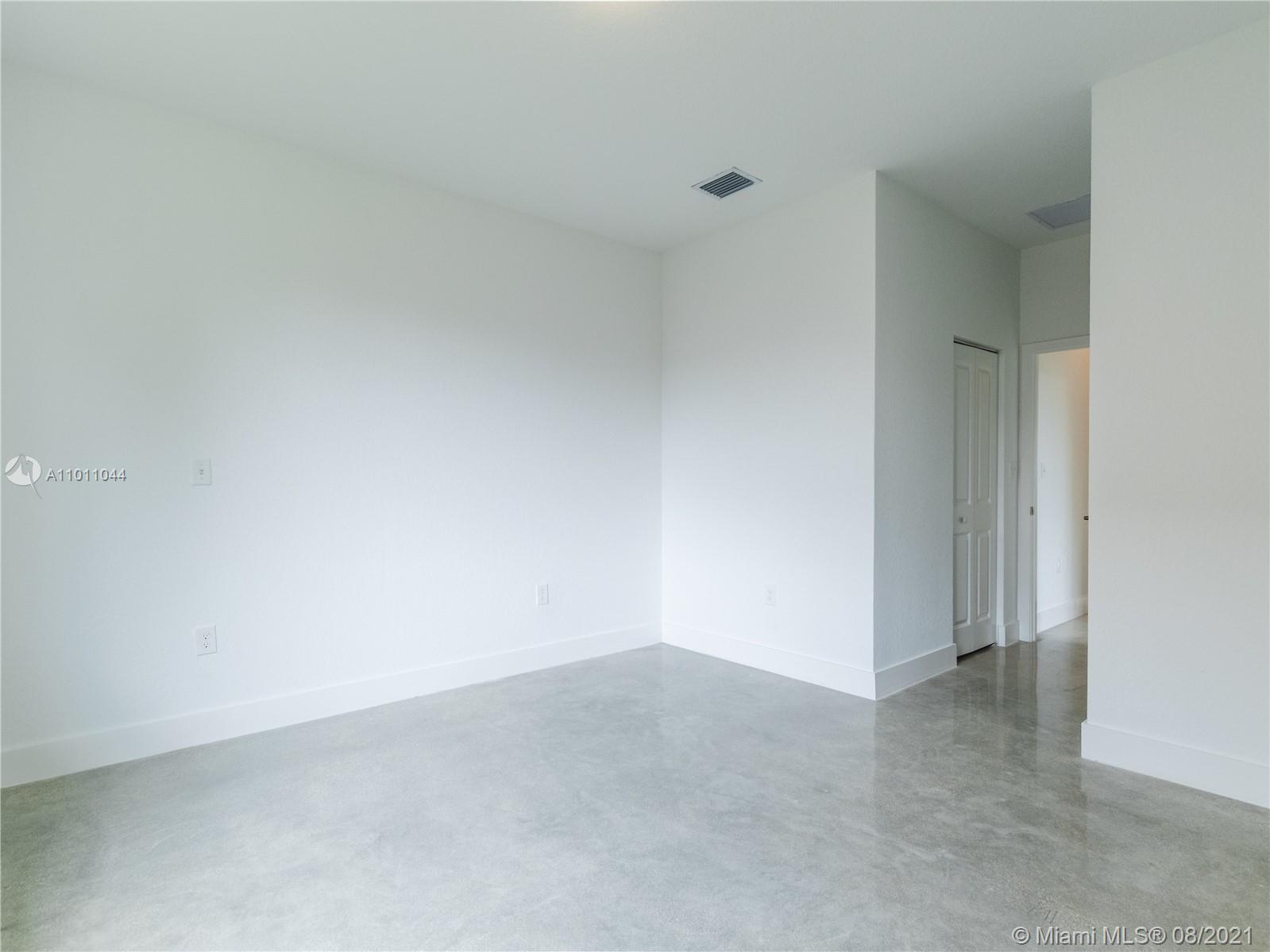 See details / sq. ft. $ 2021-03-10 0 Photo