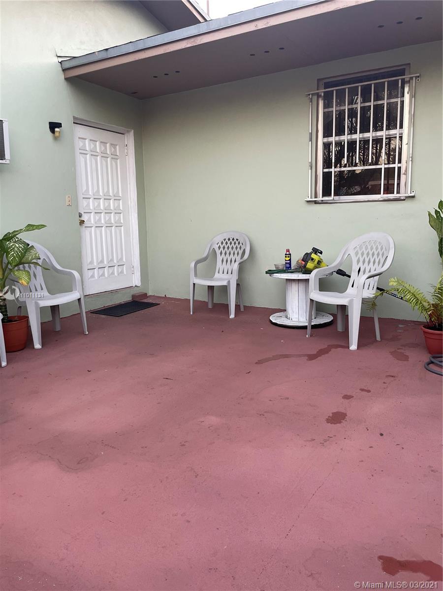 See details / 2517 sq. ft. $ 2021-03-18 0 Photo