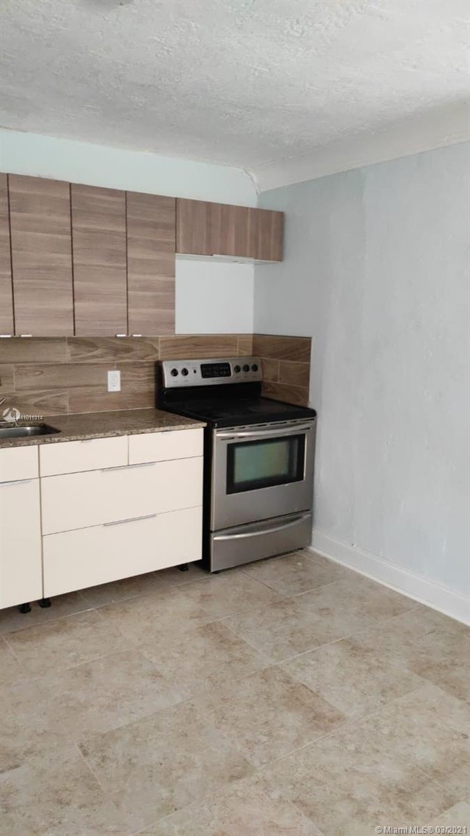 See details / 400 sq. ft. $ 2021-03-10 0 Photo