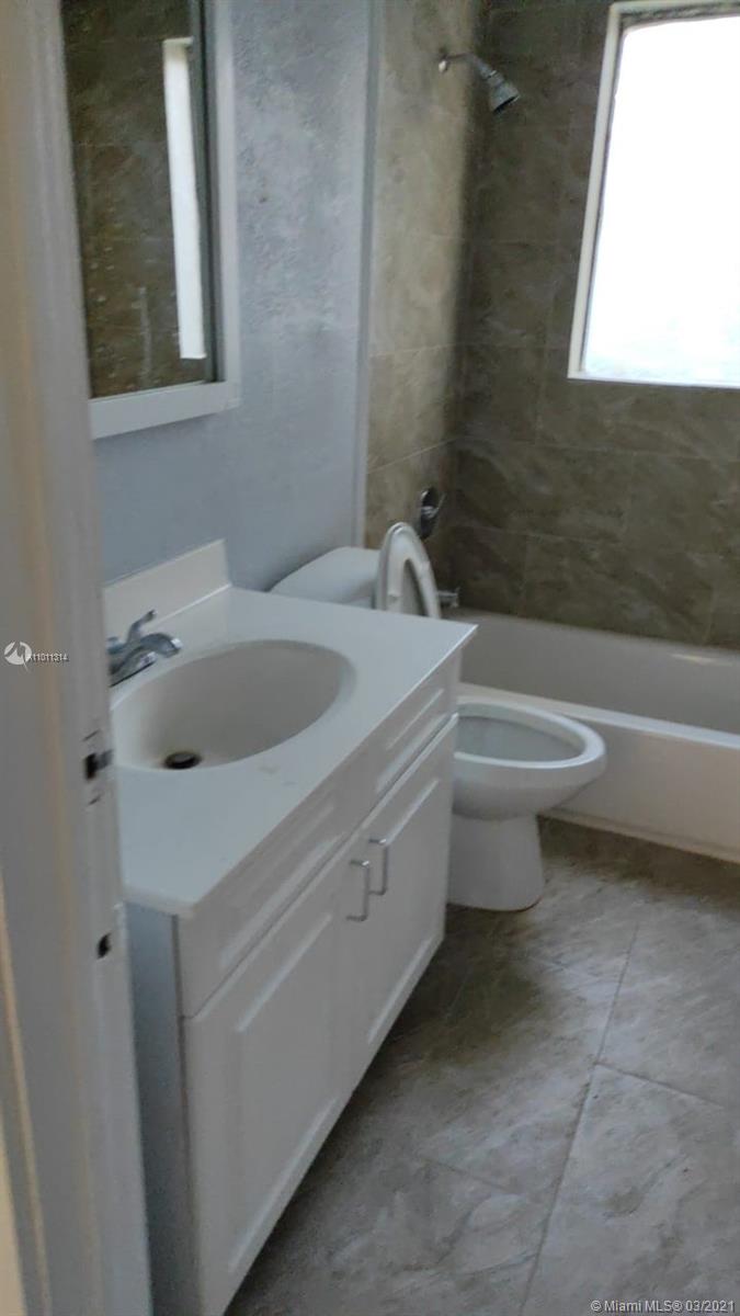 See details / 400 sq. ft. $ 2021-03-10 0 Photo