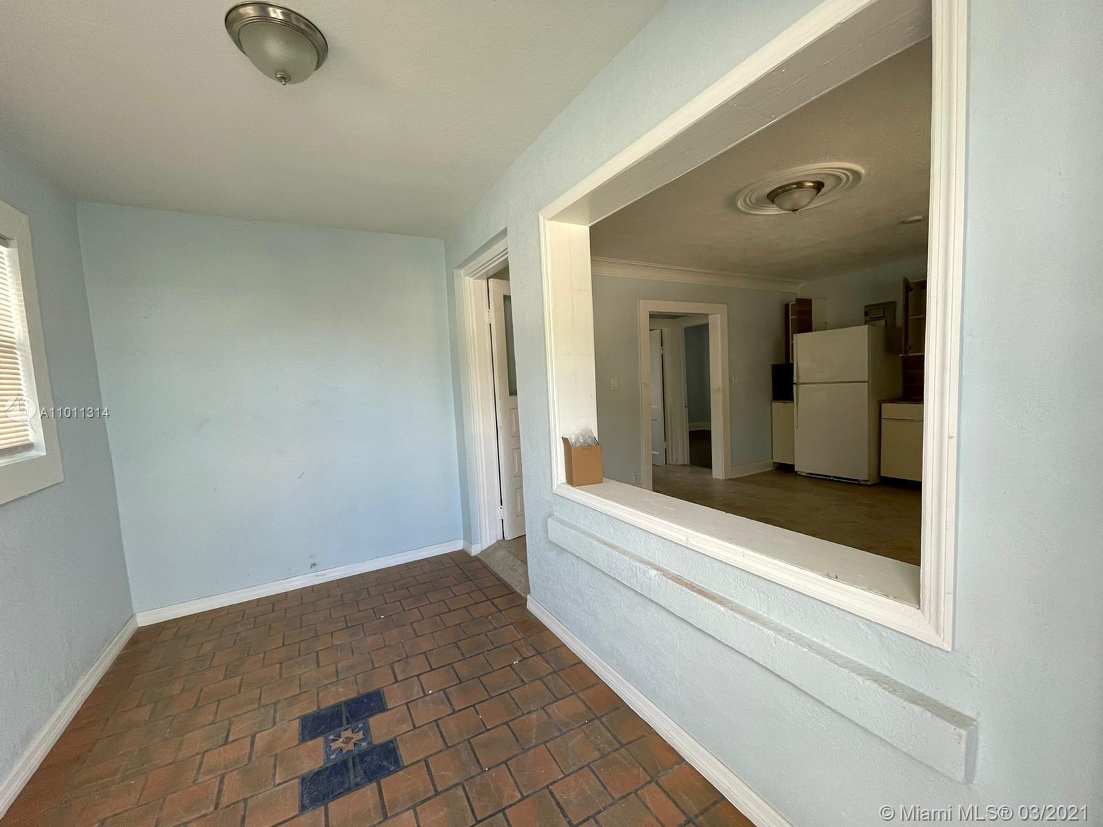 See details / 400 sq. ft. $ 2021-03-10 0 Photo
