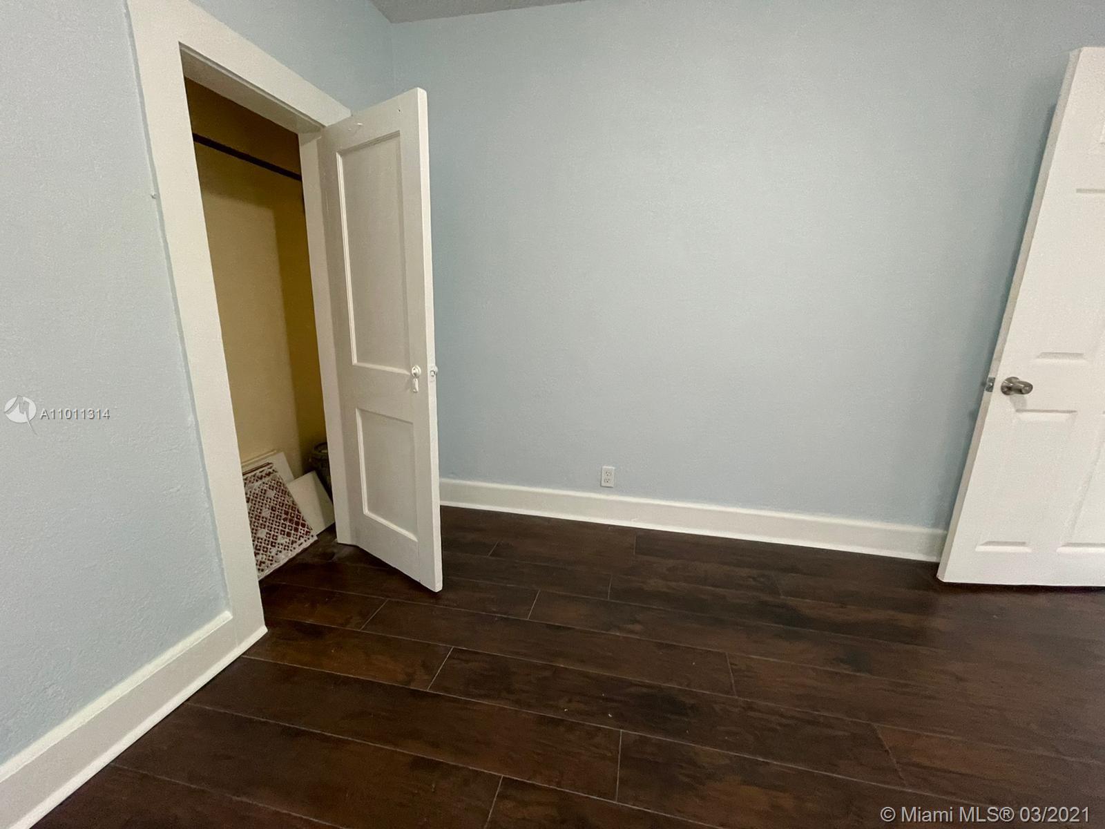 See details / 400 sq. ft. $ 2021-03-10 0 Photo