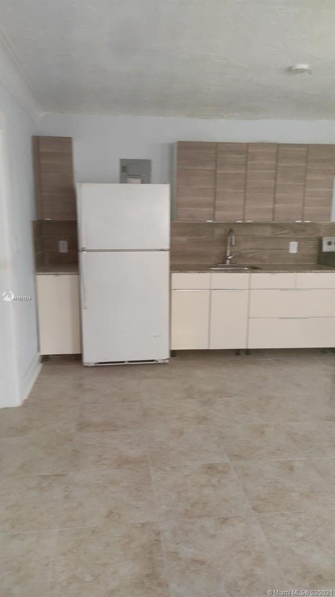 See details / 400 sq. ft. $ 2021-03-10 0 Photo