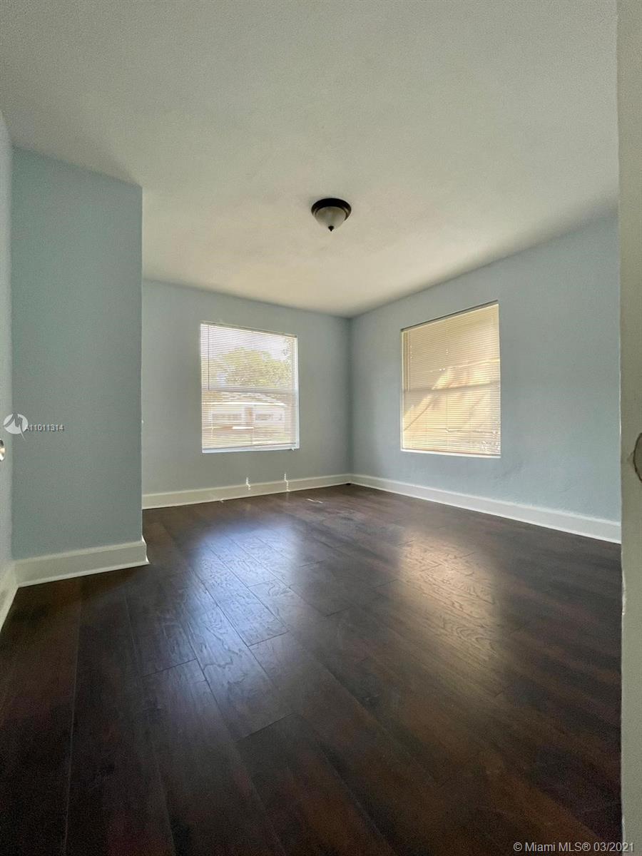 See details / 400 sq. ft. $ 2021-03-10 0 Photo