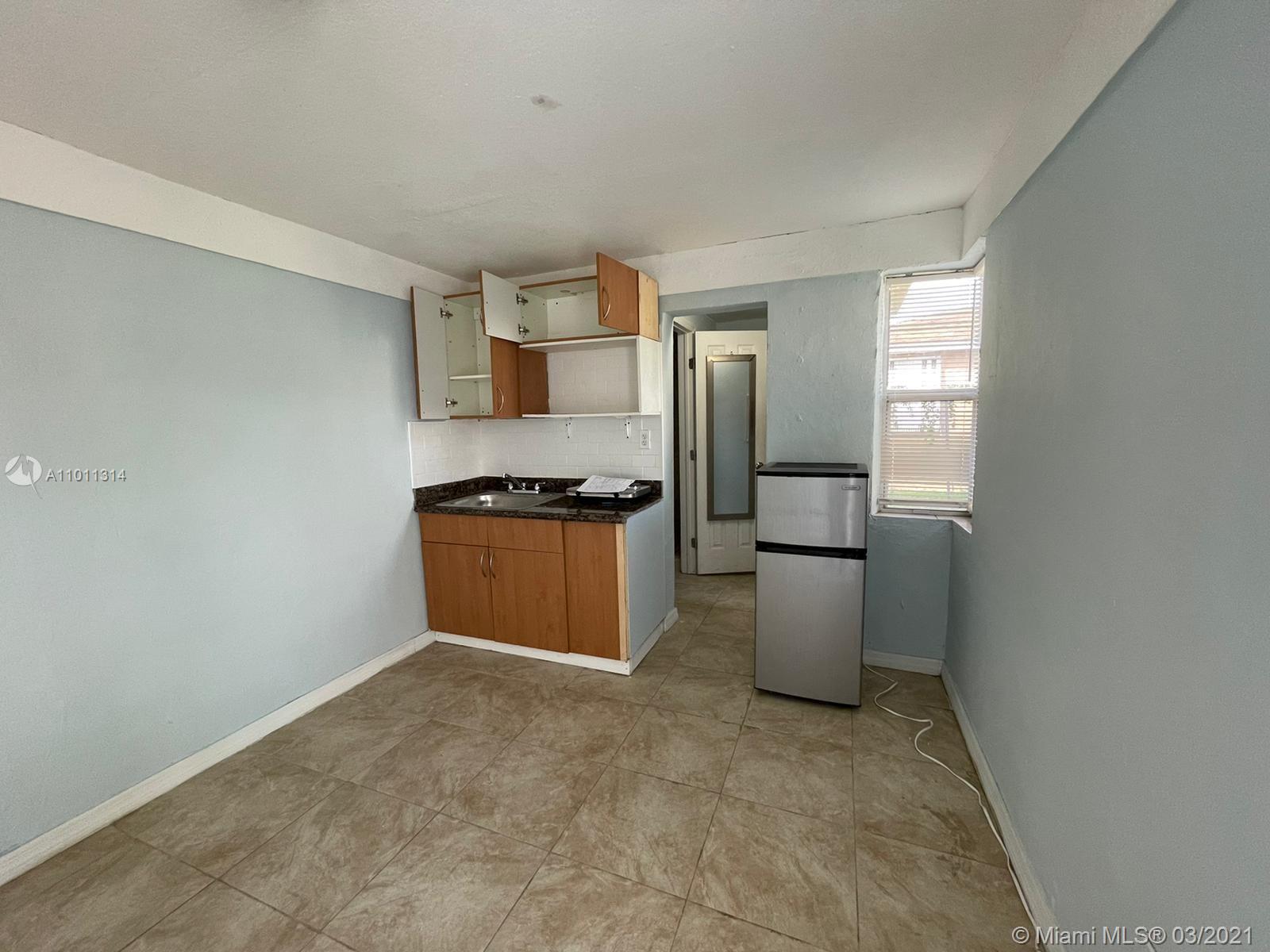 See details / 400 sq. ft. $ 2021-03-10 0 Photo
