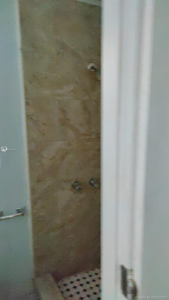 See details / 400 sq. ft. $ 2021-03-10 0 Photo
