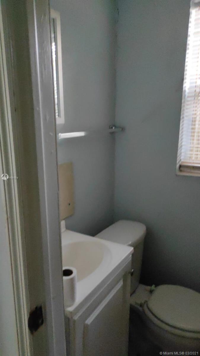 See details / 400 sq. ft. $ 2021-03-10 0 Photo
