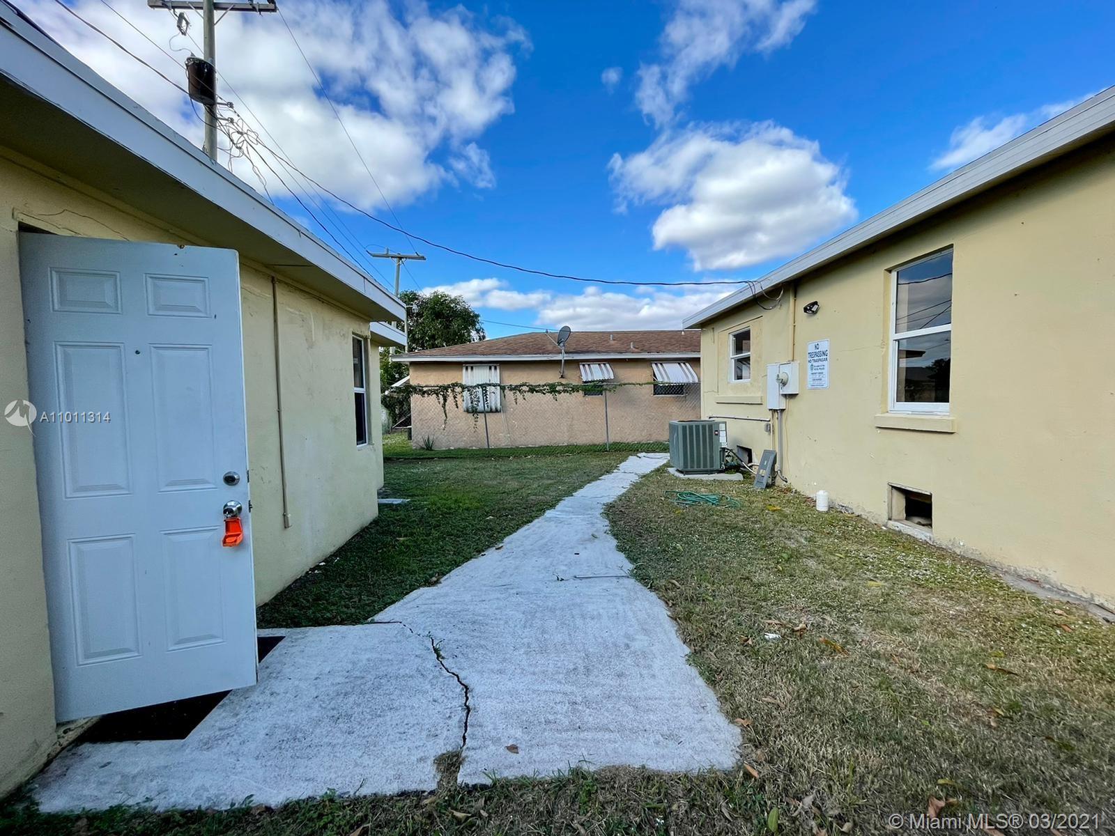 See details / 400 sq. ft. $ 2021-03-10 0 Photo