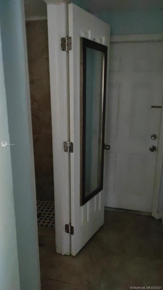See details / 400 sq. ft. $ 2021-03-10 0 Photo