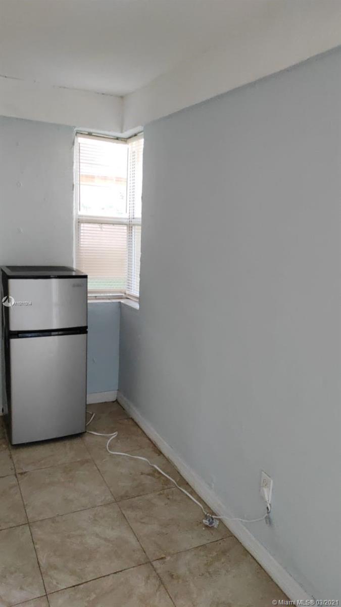 See details / 400 sq. ft. $ 2021-03-10 0 Photo