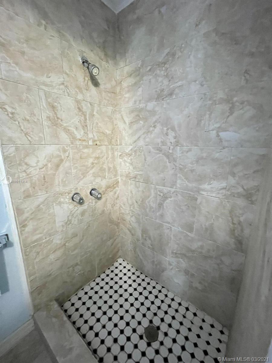 See details / 400 sq. ft. $ 2021-03-10 0 Photo