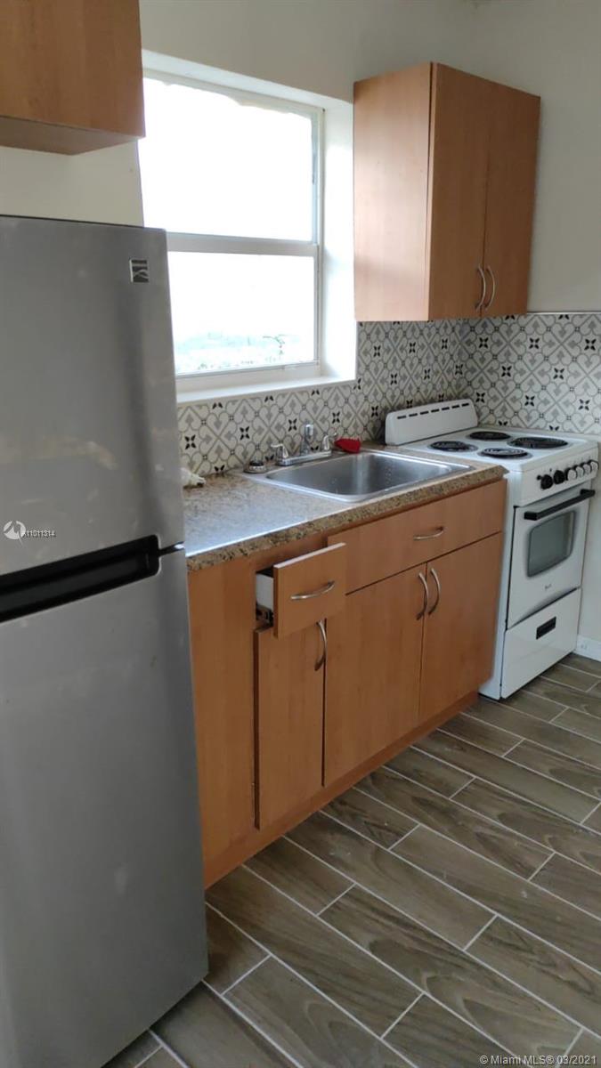 See details / 400 sq. ft. $ 2021-03-10 0 Photo