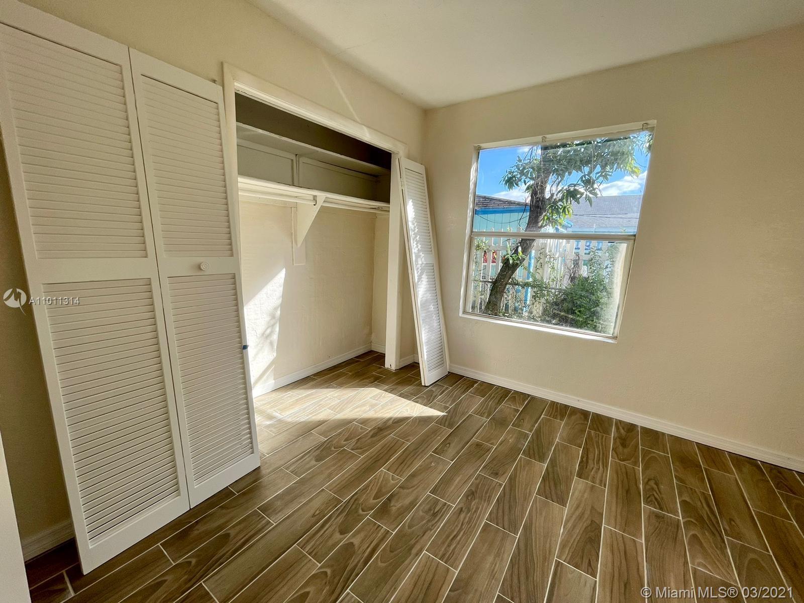 See details / 400 sq. ft. $ 2021-03-10 0 Photo