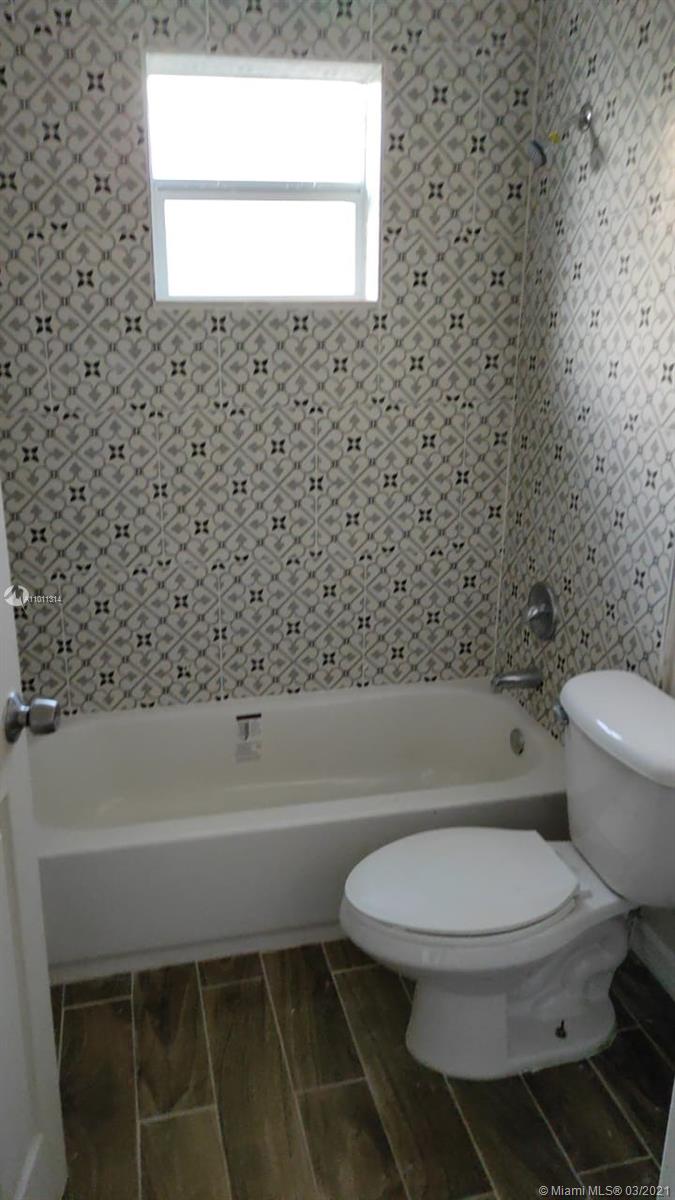 See details / 400 sq. ft. $ 2021-03-10 0 Photo