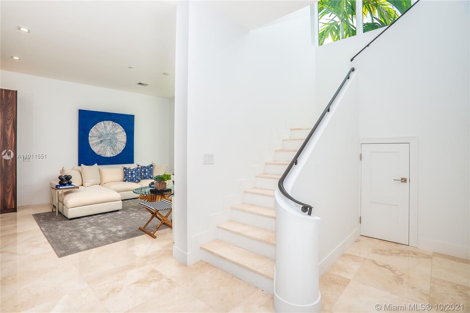 See details / 4359 sq. ft. $ 2021-03-11 0 Photo