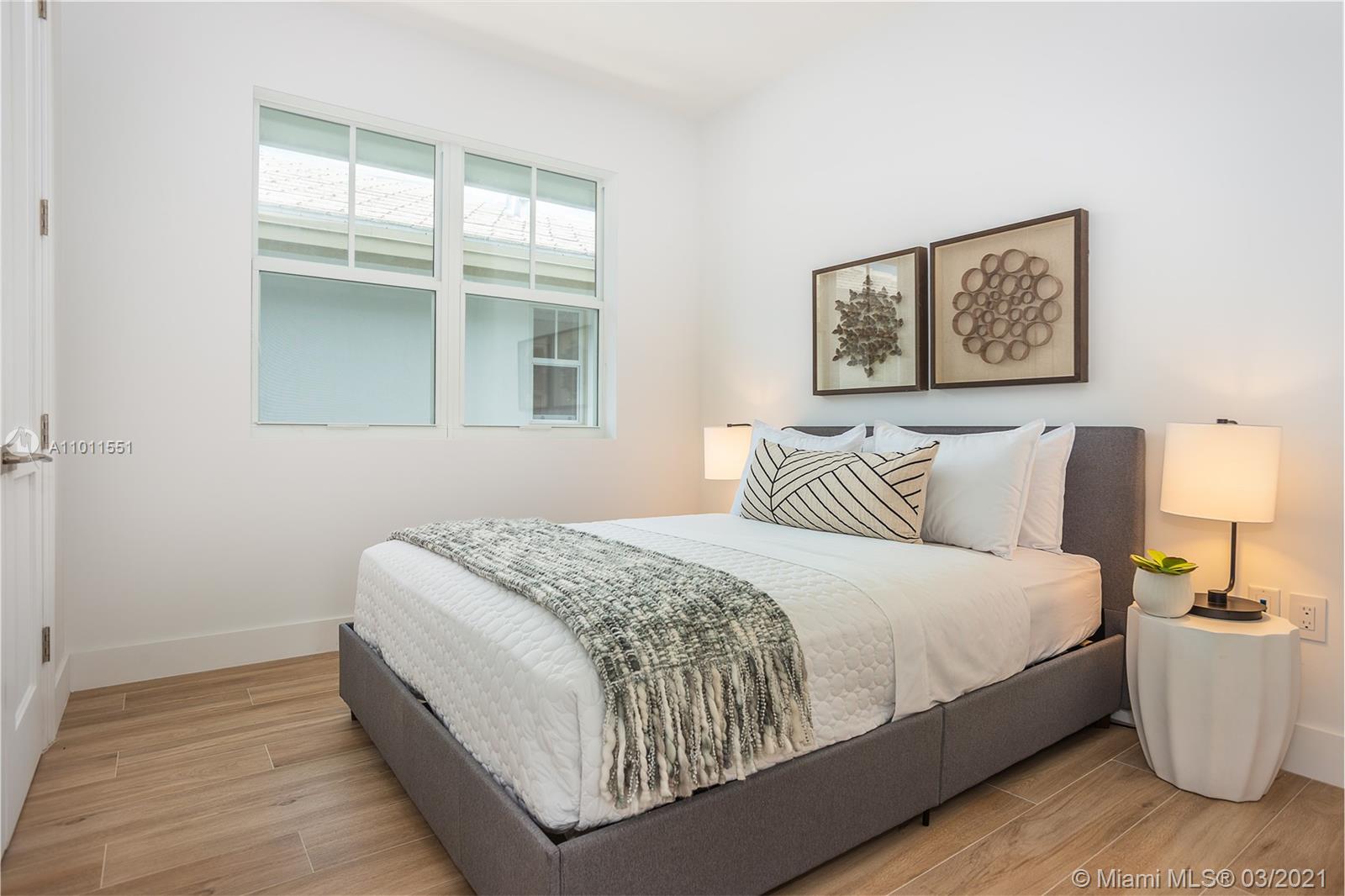 See details / 4359 sq. ft. $ 2021-03-11 0 Photo