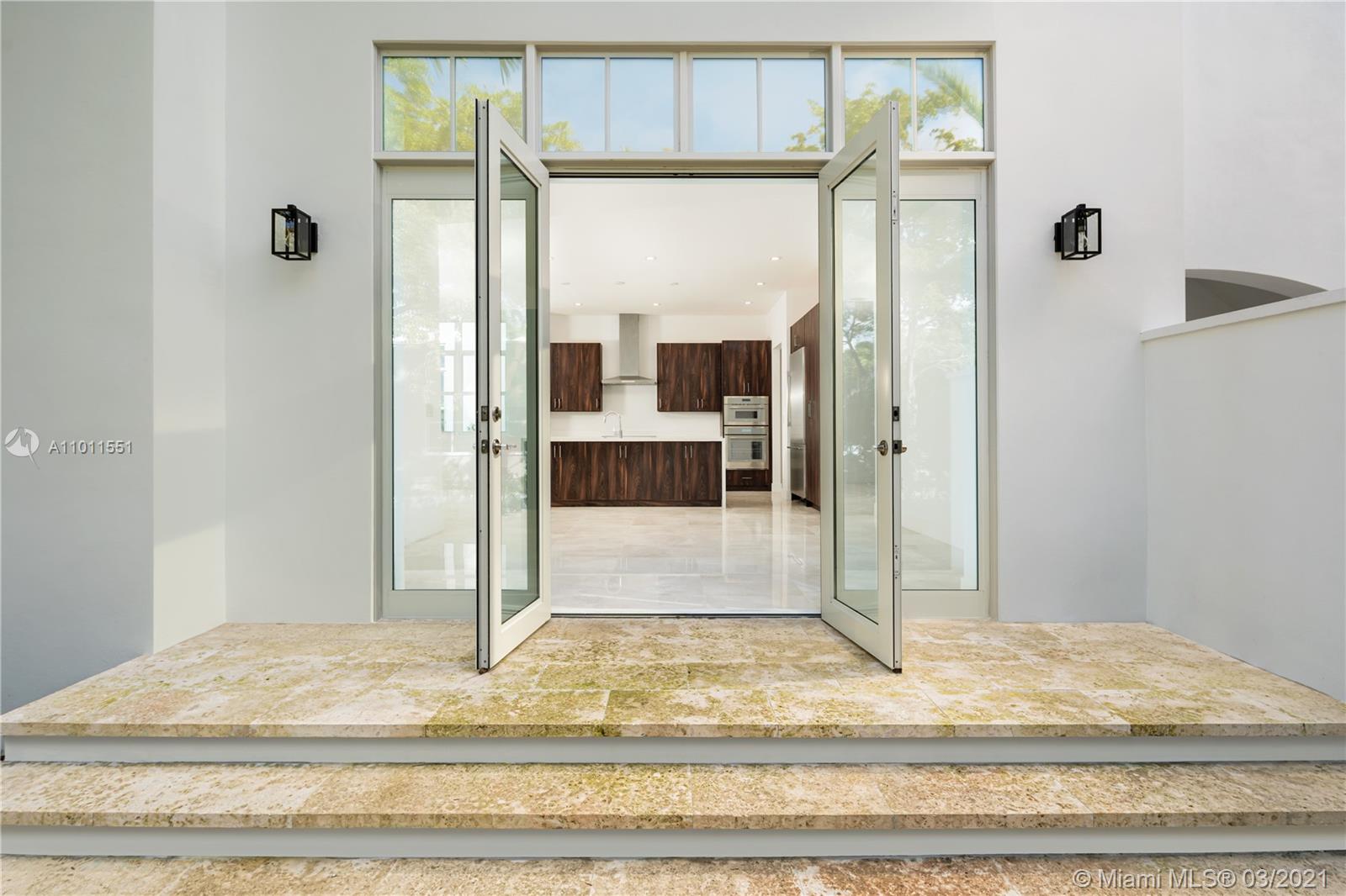 See details / 4359 sq. ft. $ 2021-03-11 0 Photo