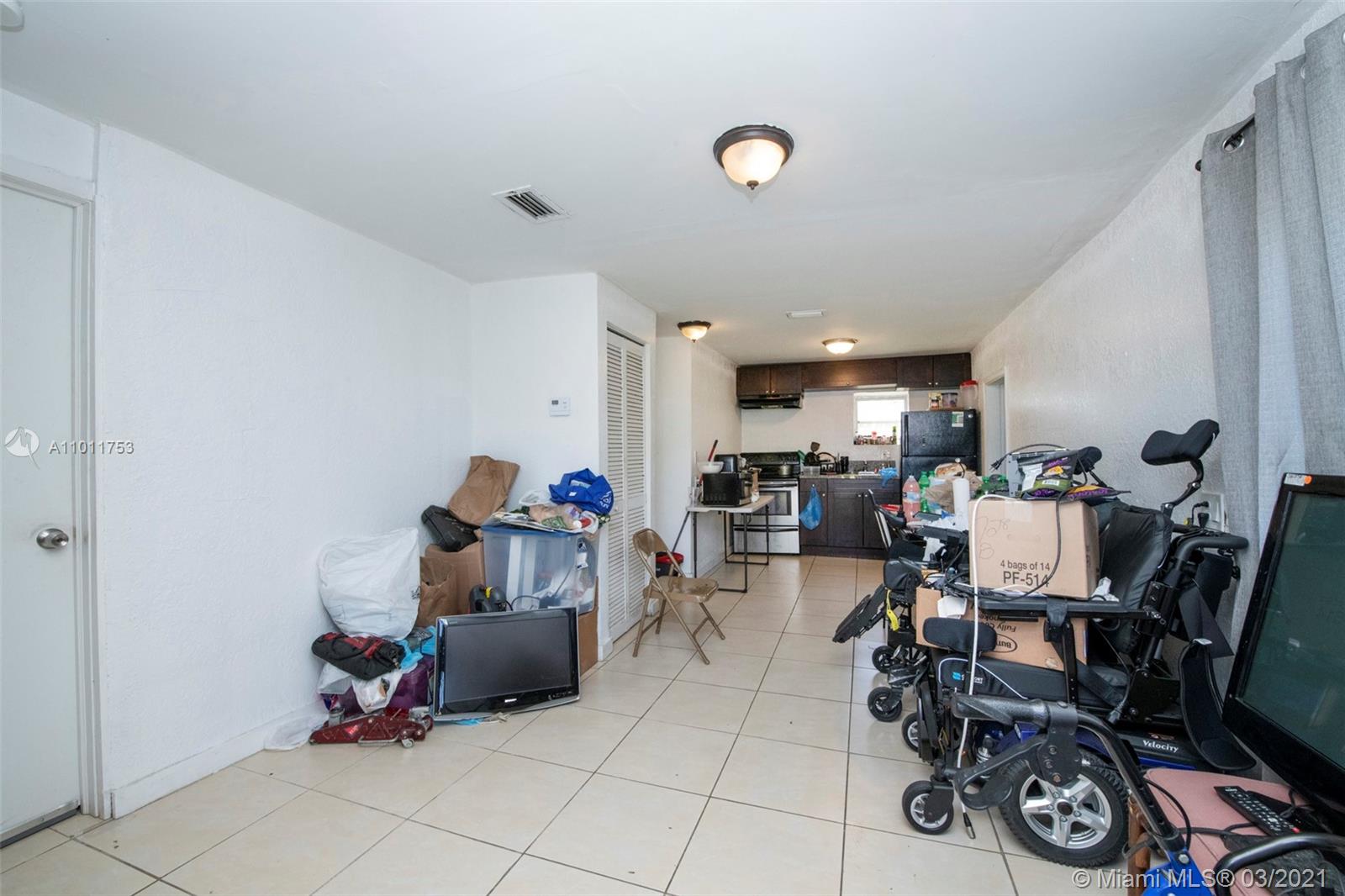 See details / 1752 sq. ft. $ 2021-03-11 0 Photo