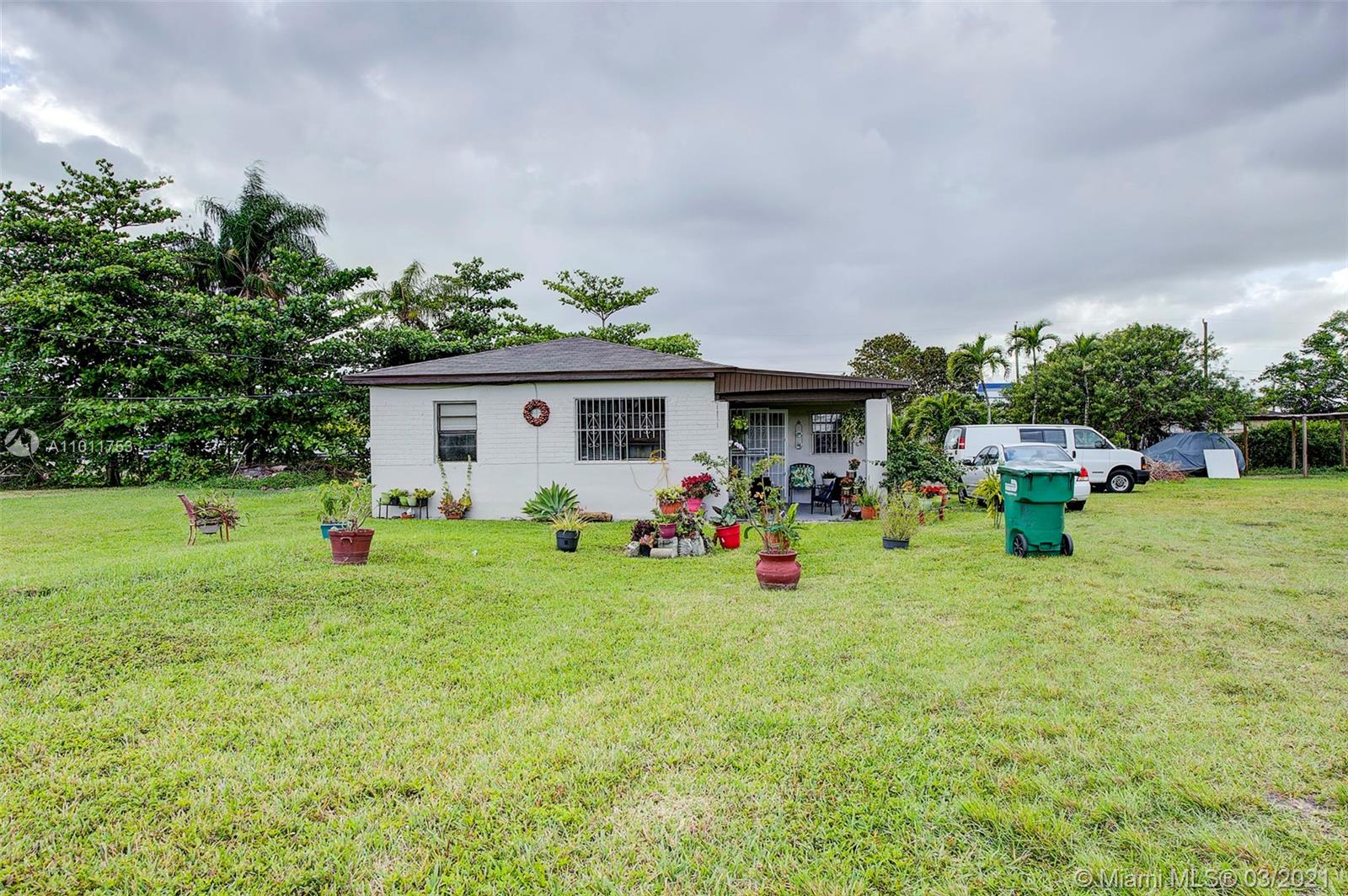 See details / 1752 sq. ft. $ 2021-03-11 0 Photo