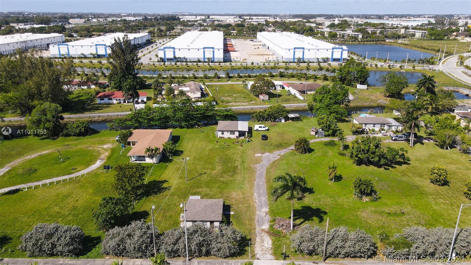 See details / 1752 sq. ft. $ 2021-03-11 0 Photo
