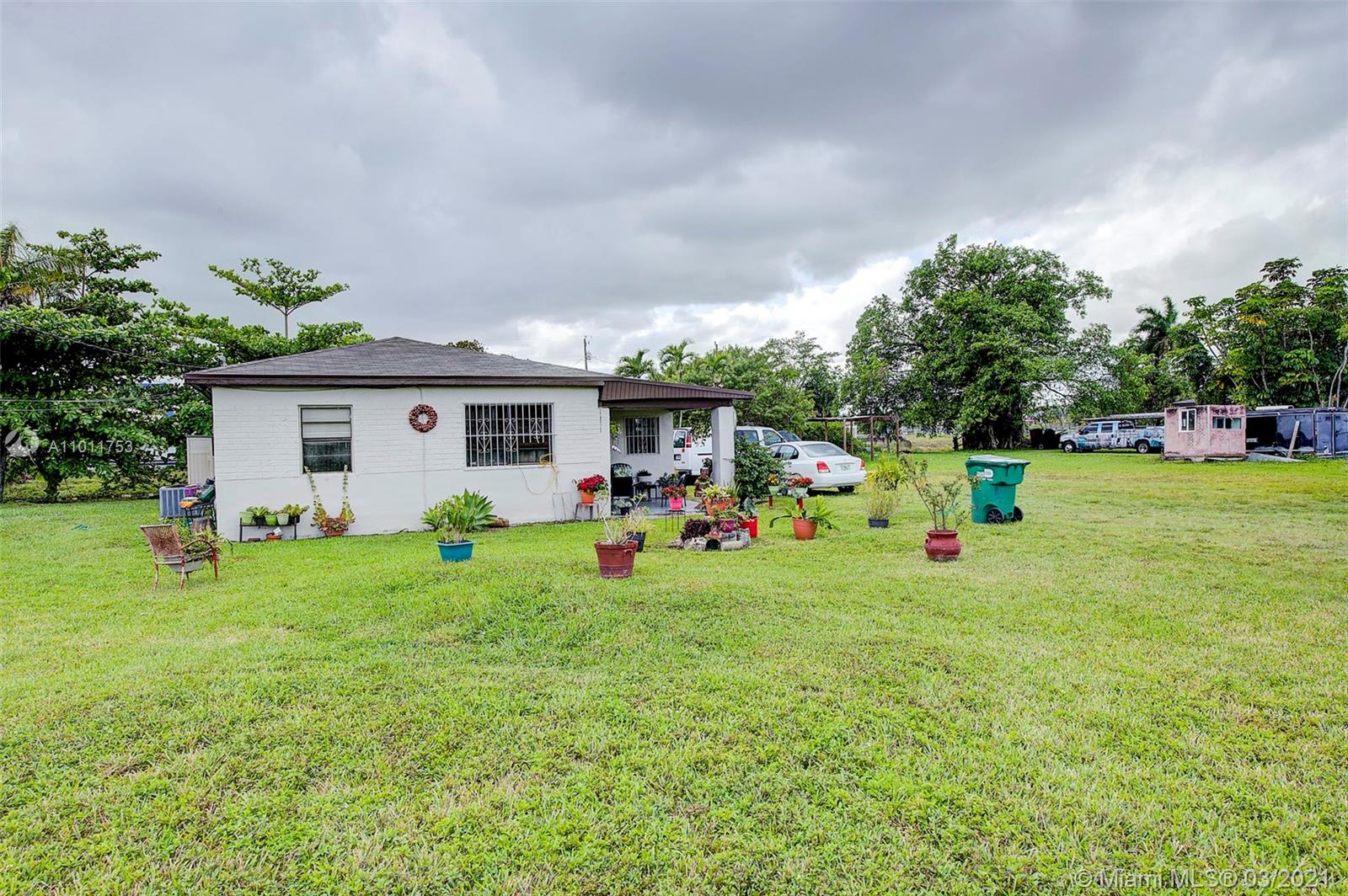 See details / 1752 sq. ft. $ 2021-03-11 0 Photo