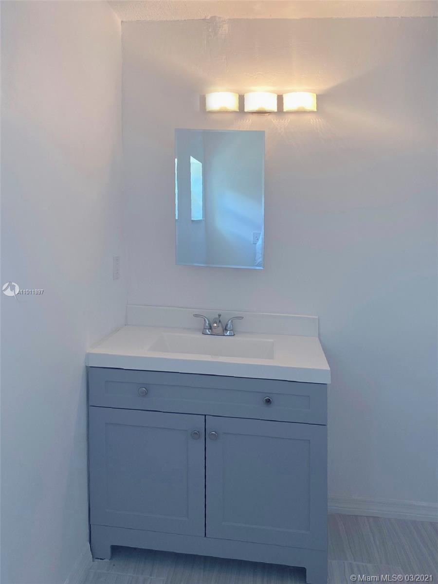See details / 2008 sq. ft. $ 2021-03-12 0 Photo