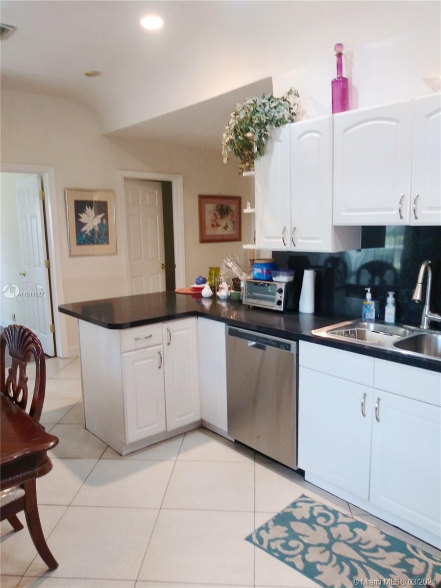 See details / 2362 sq. ft. $ 2021-03-11 0 Photo